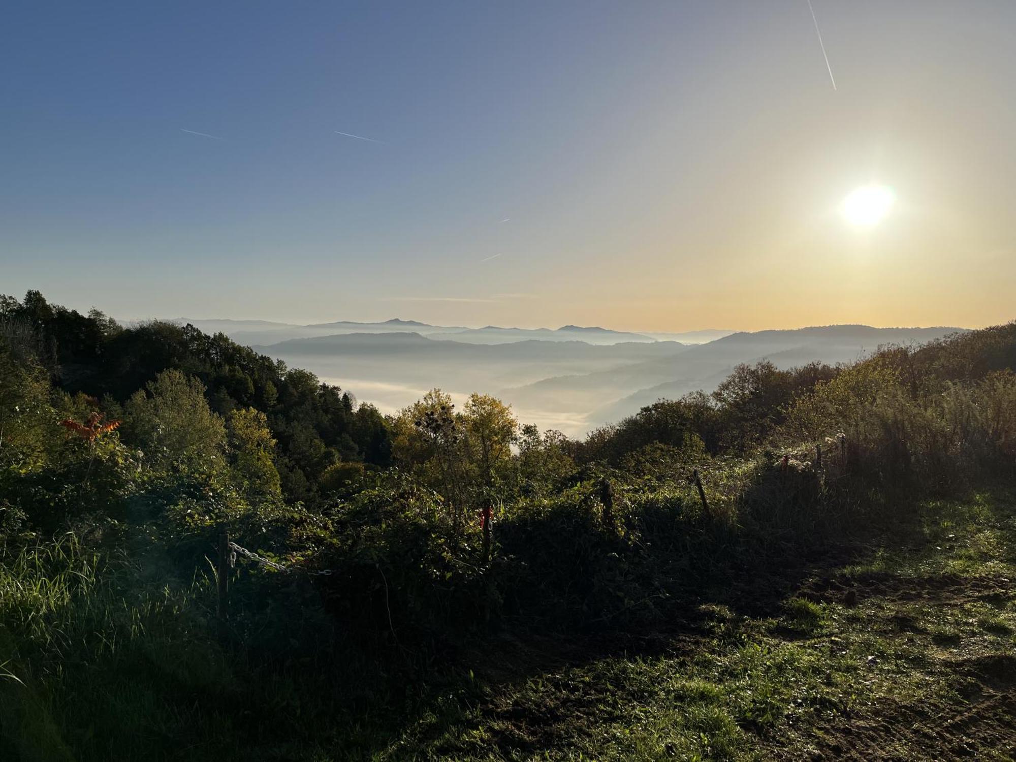 Case Vista Alta Langa, Appartement Bella Vista Cravanzana Exteriér fotografie