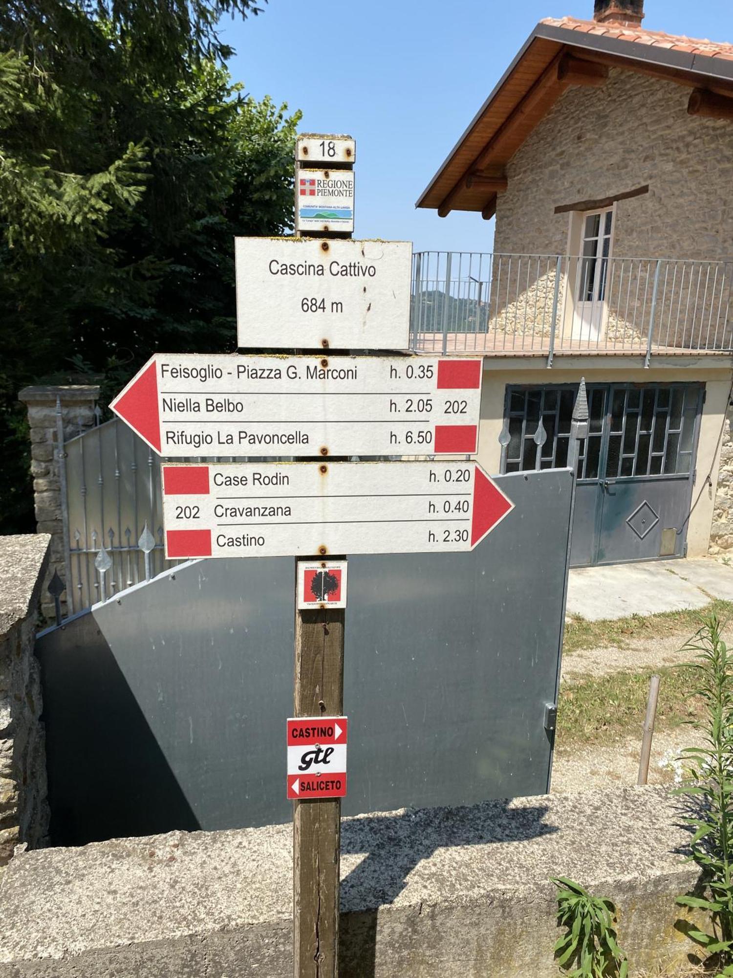 Case Vista Alta Langa, Appartement Bella Vista Cravanzana Exteriér fotografie